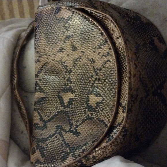Purse - Picture 1 of 2